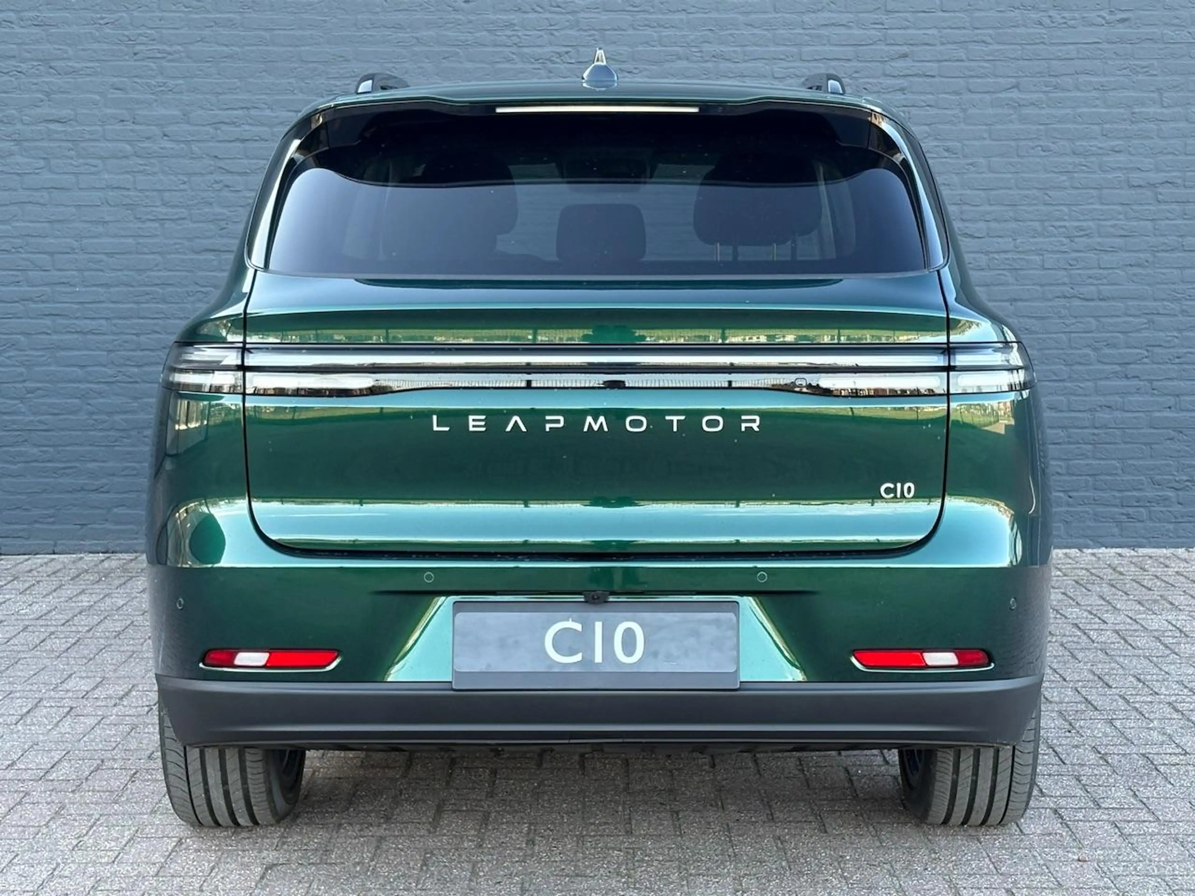 Leapmotor C10 REEV 28,4 kWh 215pk Design | 950 Km WLTP | | Adapt — photo 6