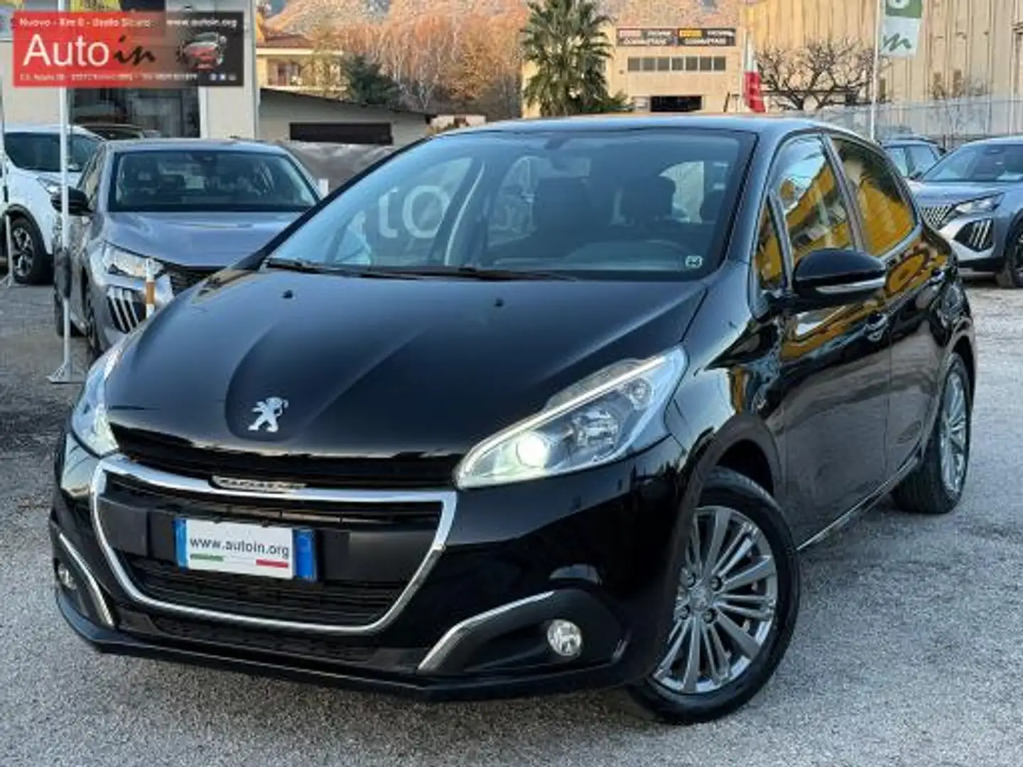Peugeot 208 208 5p 1.2 GPL puretech Allure 82cv Nero - 1