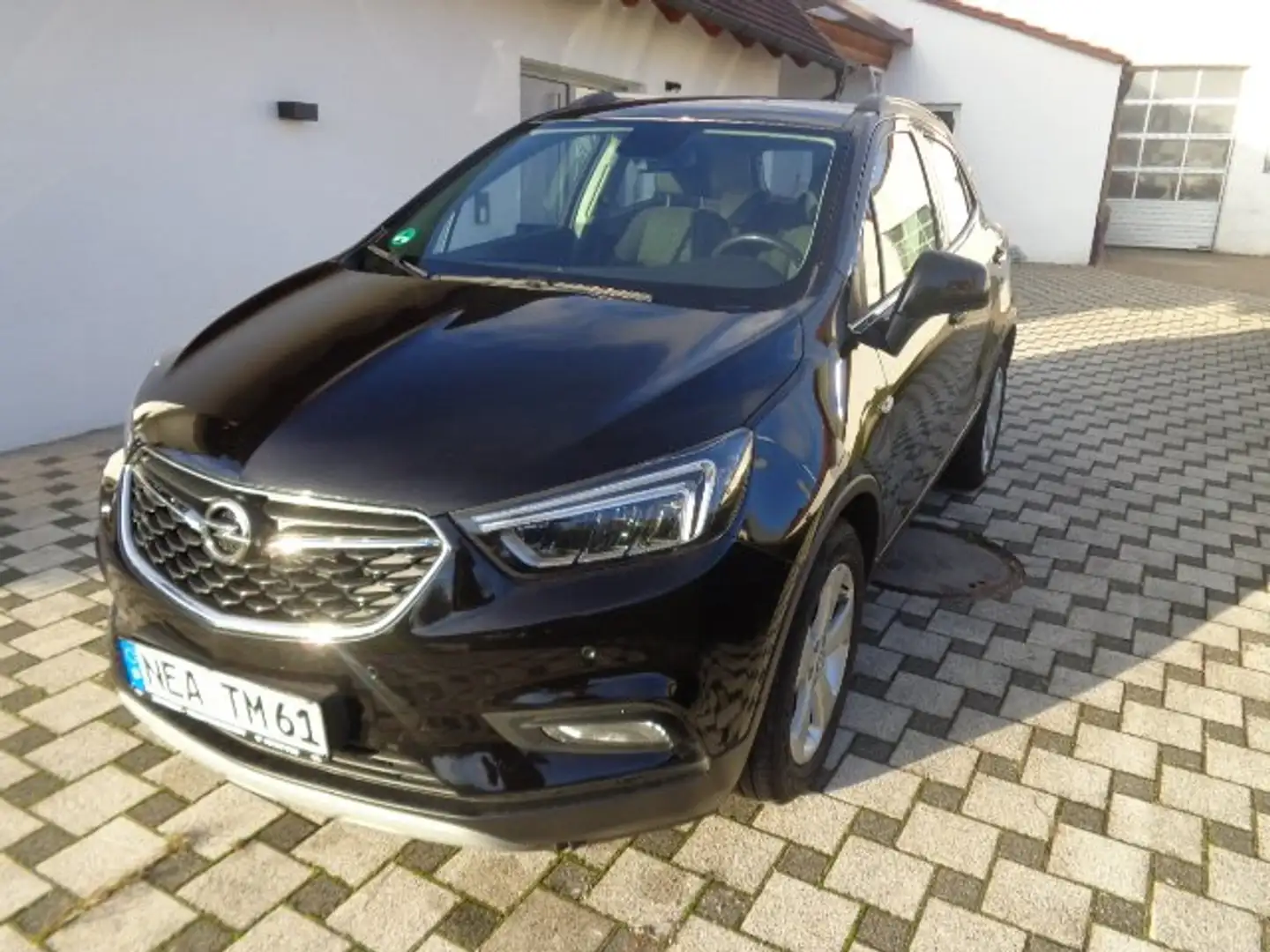 Opel Mokka X Innovation Schwarz - 1