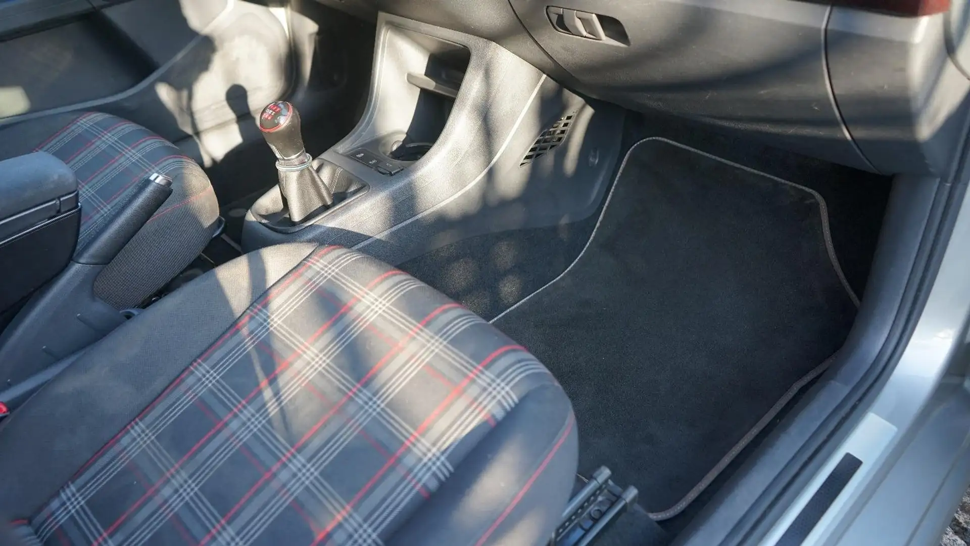 Volkswagen up! Up! GTI 1.0 TSI OPF Gris - 2