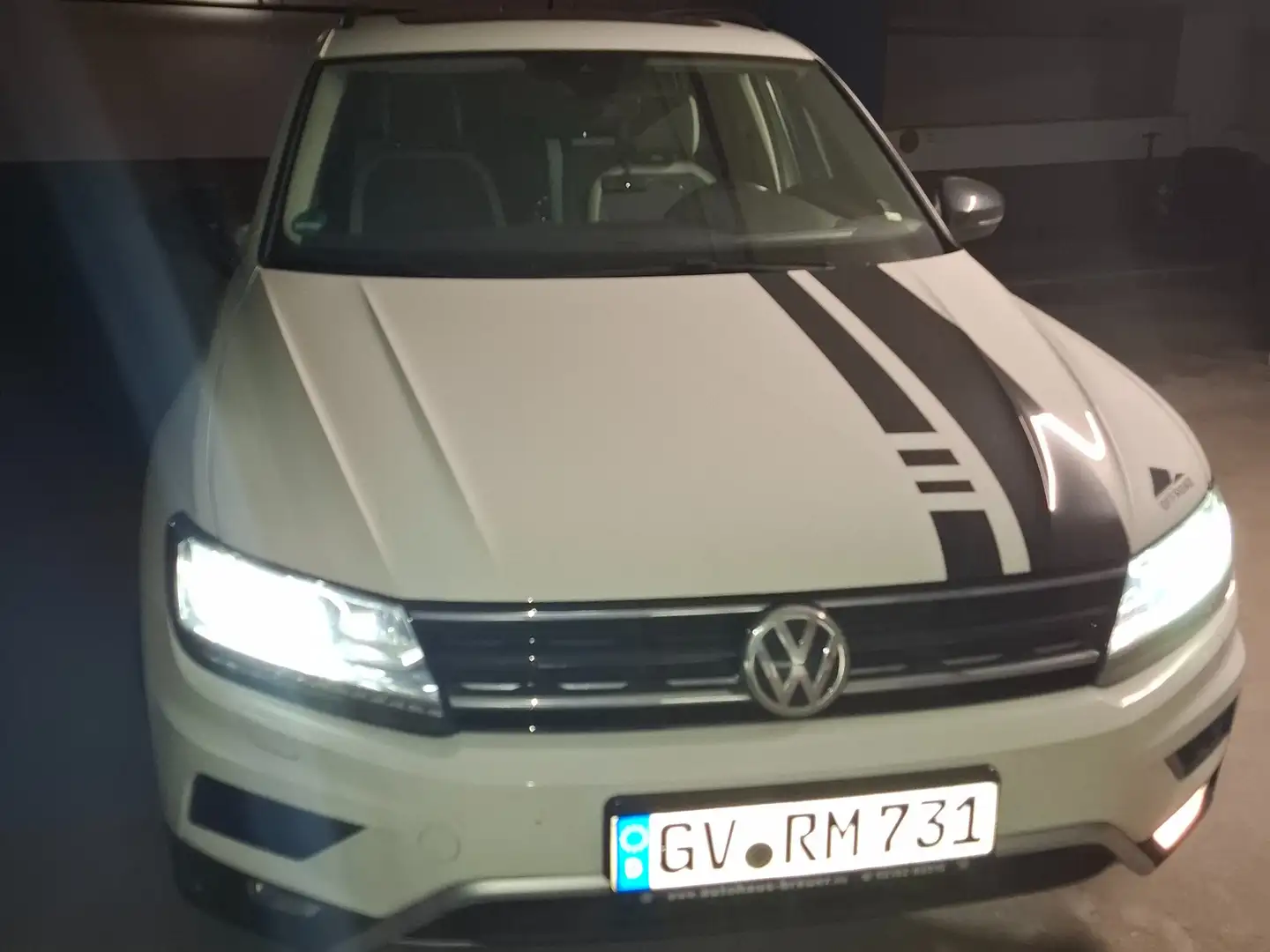 Volkswagen Tiguan 2.0+TSI+4Motion+DSG+OPF+Offroad Weiß - 1