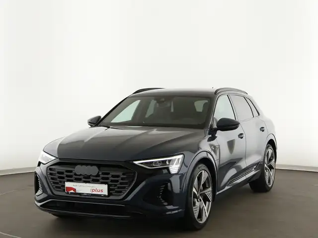 Audi Q8 E-Tron view 3