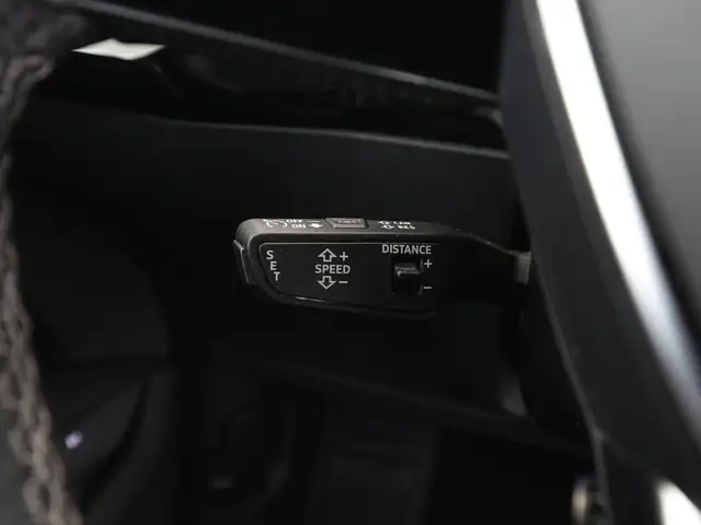 Audi Q8 E-Tron view 15