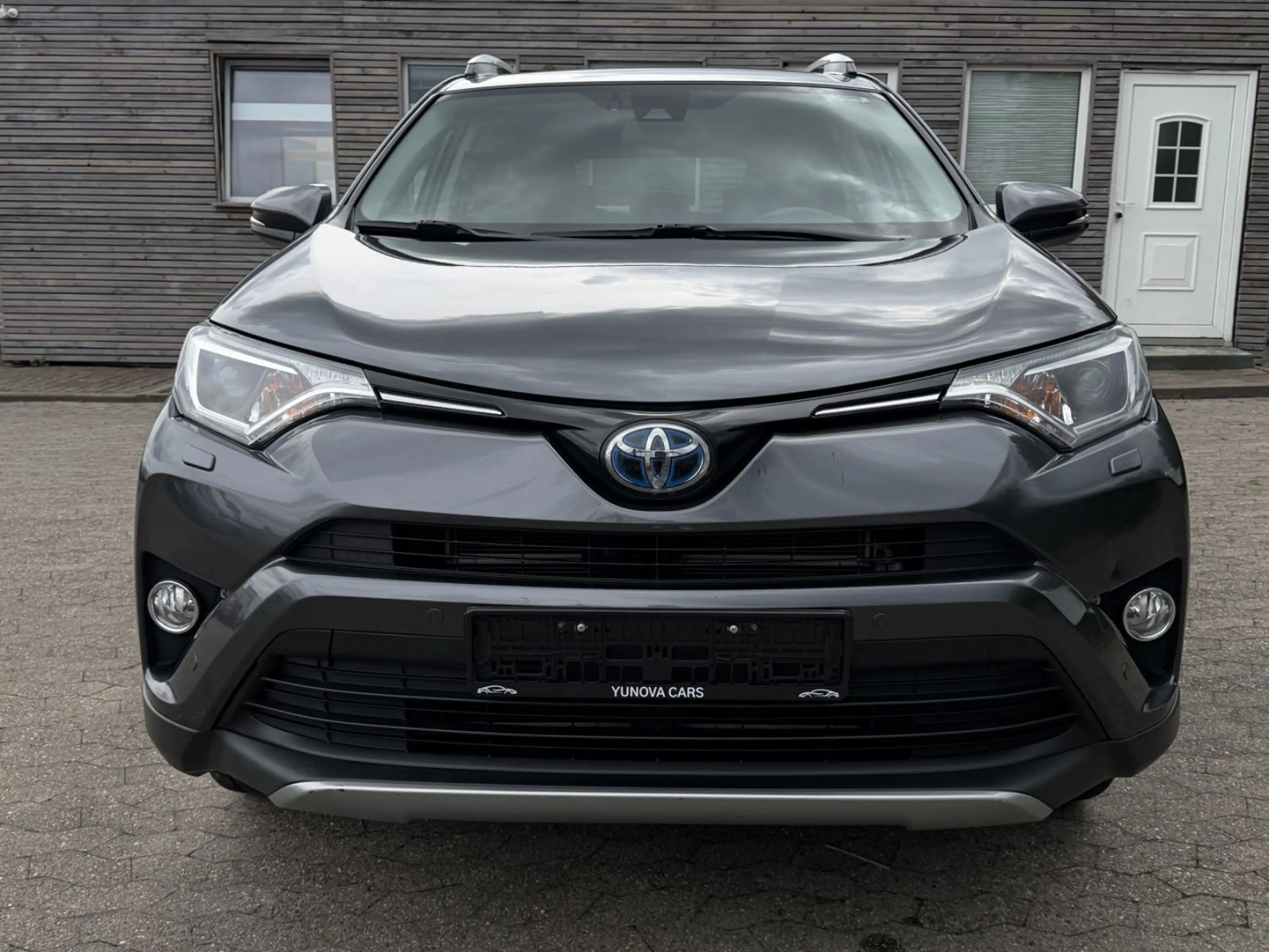 Toyota RAV 4 4 Hybrid 4x4 EditionS+ AHK LED CAM Erstbesitz — photo 2