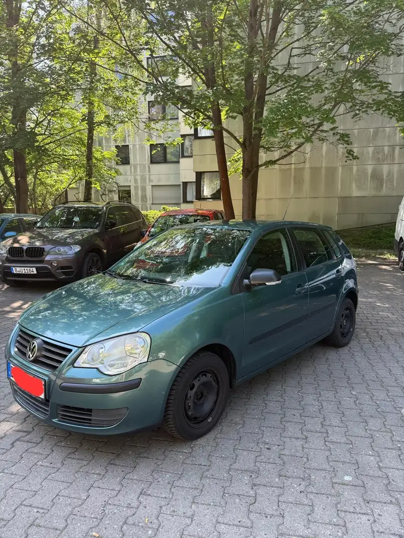 Volkswagen Polo Tour Grün - 1