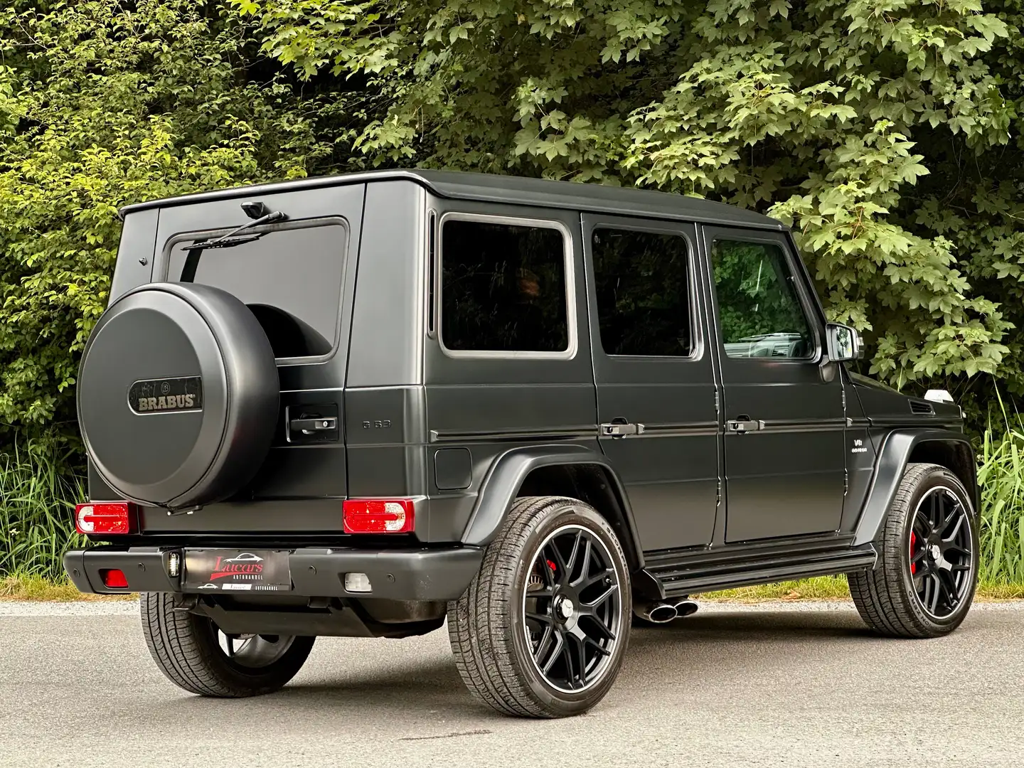 Mercedes-Benz G 63 AMG DESIGNO*EXKLUSIV*CARBON*VOLL*TOP* crna - 2