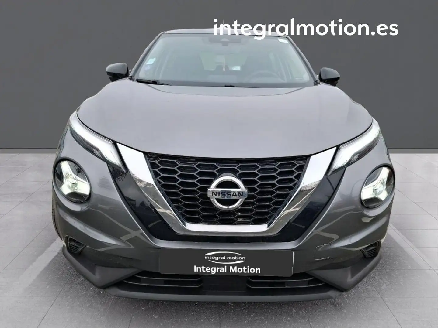 Nissan Juke DIG-T 84 kW (114 CV) 6M/T N-Connecta Gris - 2