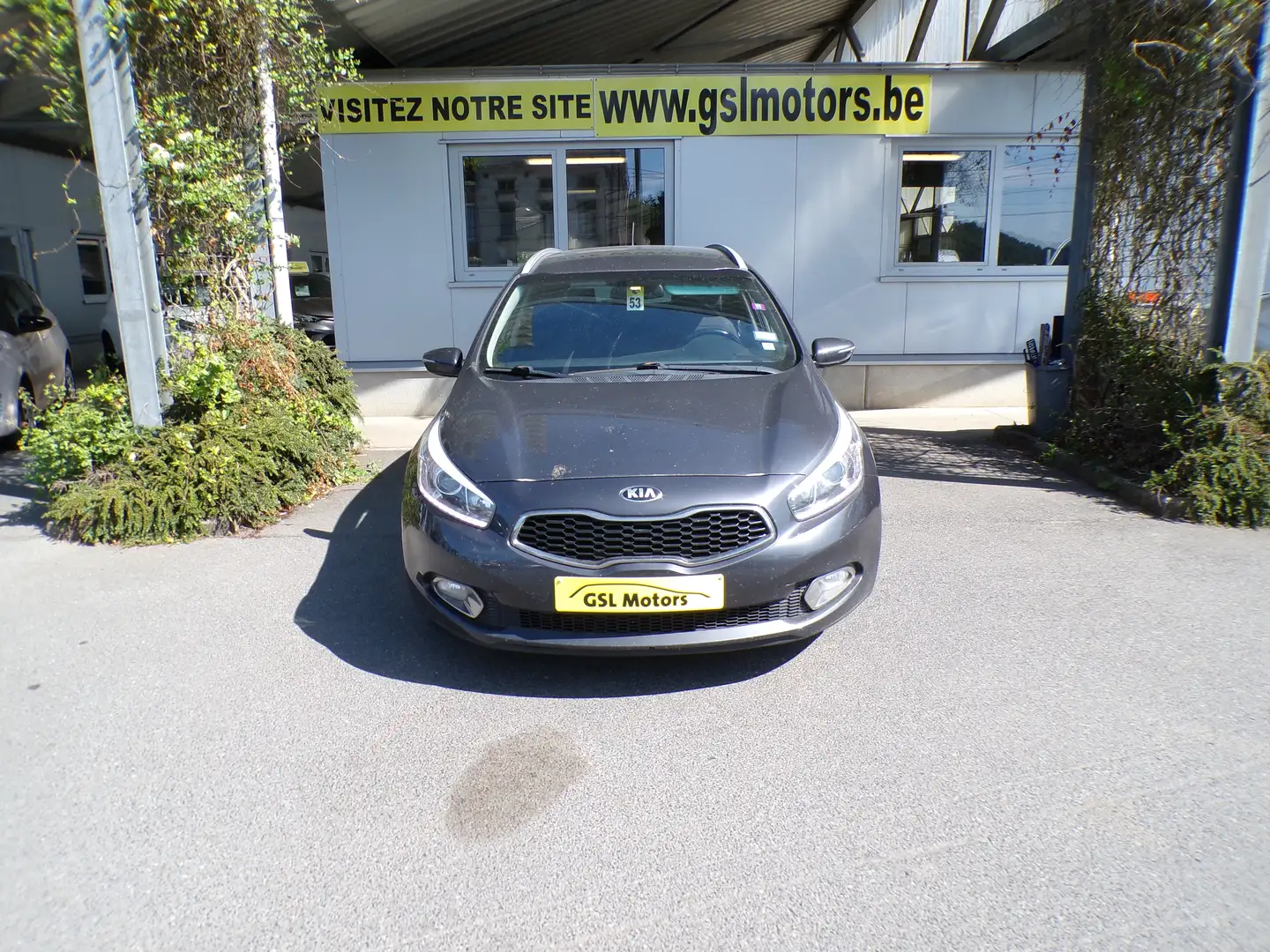 Kia Ceed SW / cee'd SW 1.6 CRDi 110cv break gris 01/14 3250 marchand Clim Gris - 2