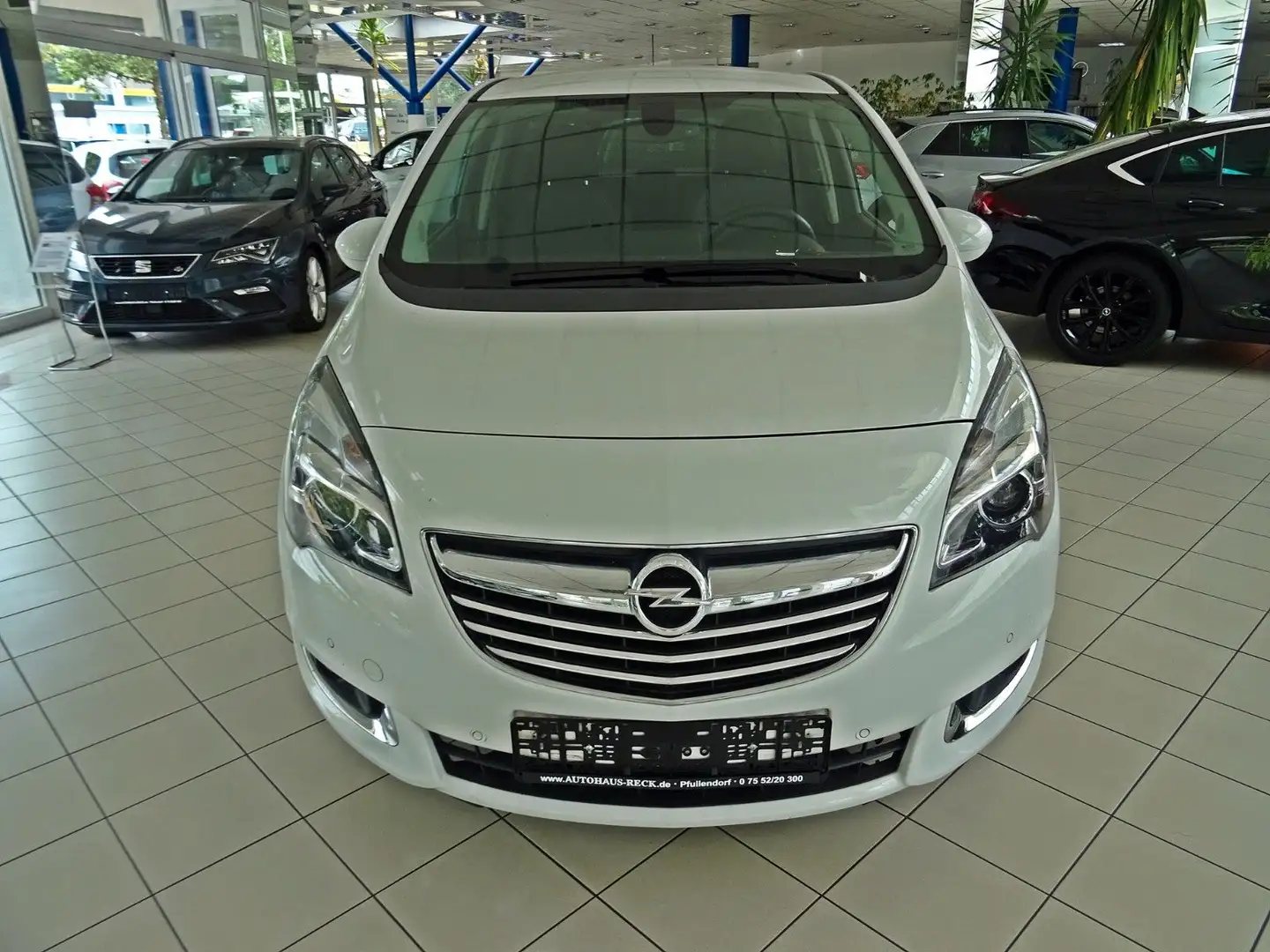 Opel Meriva B Innovation Automatik Weiß - 2