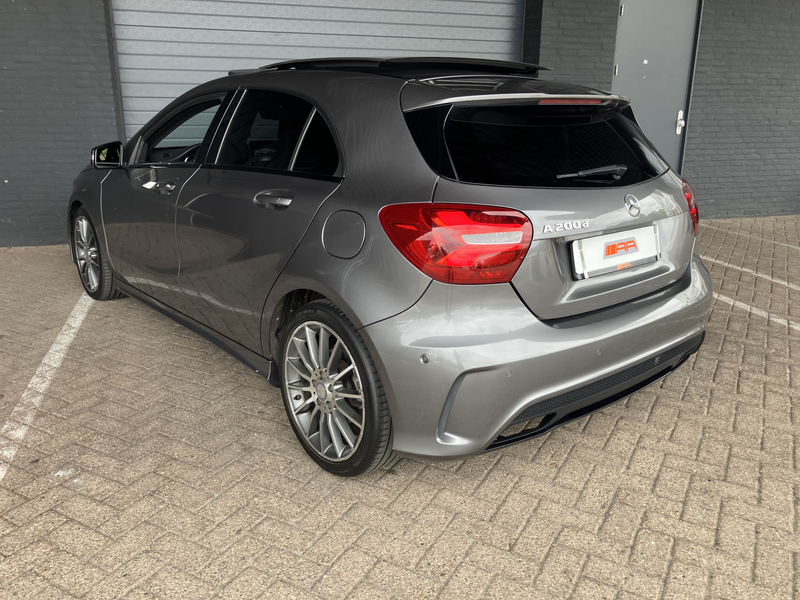 Mercedes-Benz A 200 d ///AMG PANO-XENON-LED — photo 7