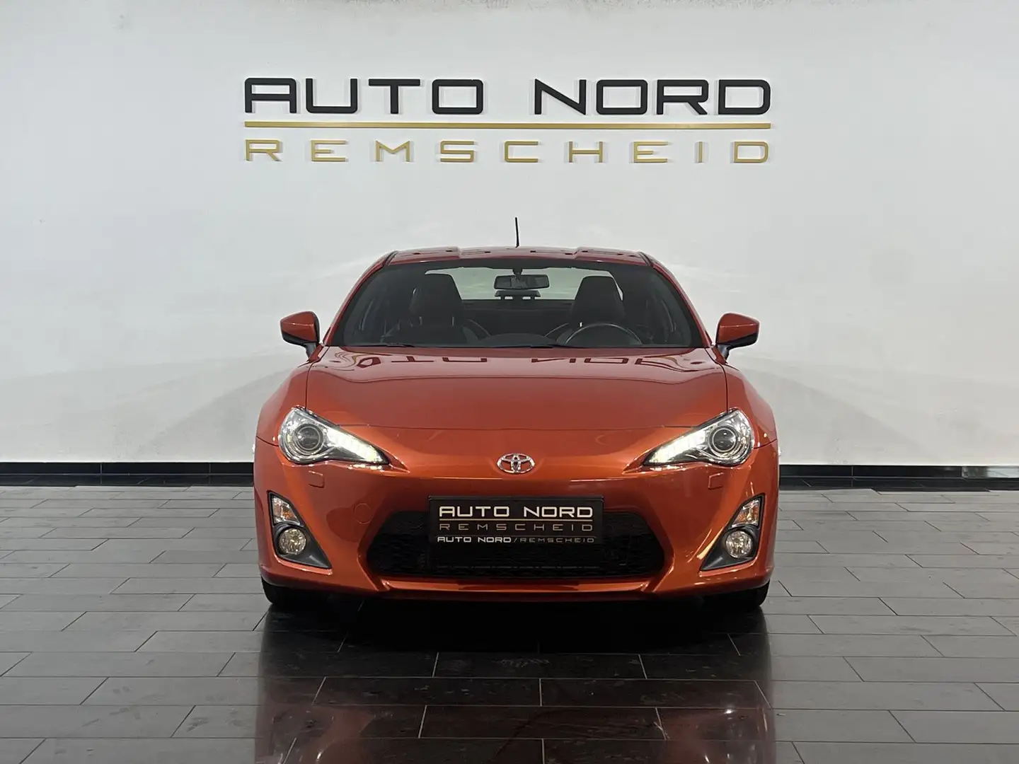 Toyota GT86 *Xenon*Navi*Tempomat*Original*Sitzhzg*2.H* Naranja - 2