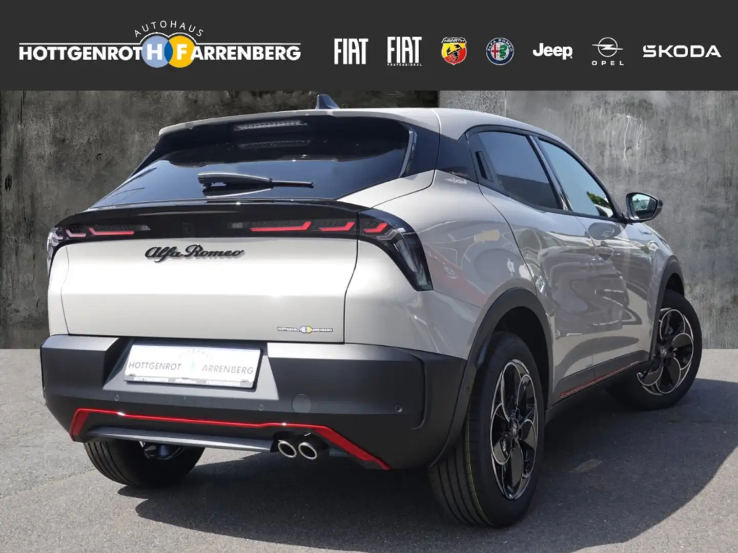 Alfa Romeo Junior 48V-Hybrid Speciale Mild Hybrid EU6e Ibrida SPECIA Beige - 2