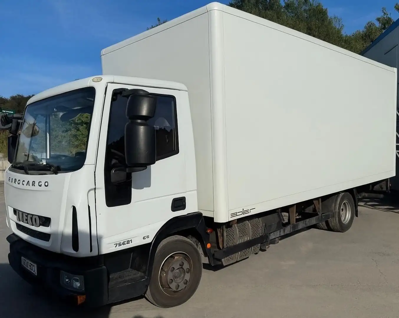 Iveco Eurocargo 75E21 Koffer Ladebordwand Weiß - 2