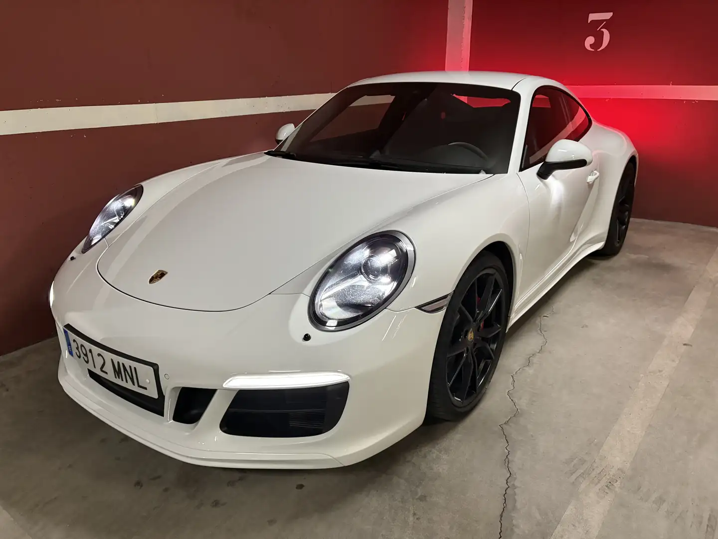 Porsche 911 Carrera 4 GTS Coupé PDK - 1