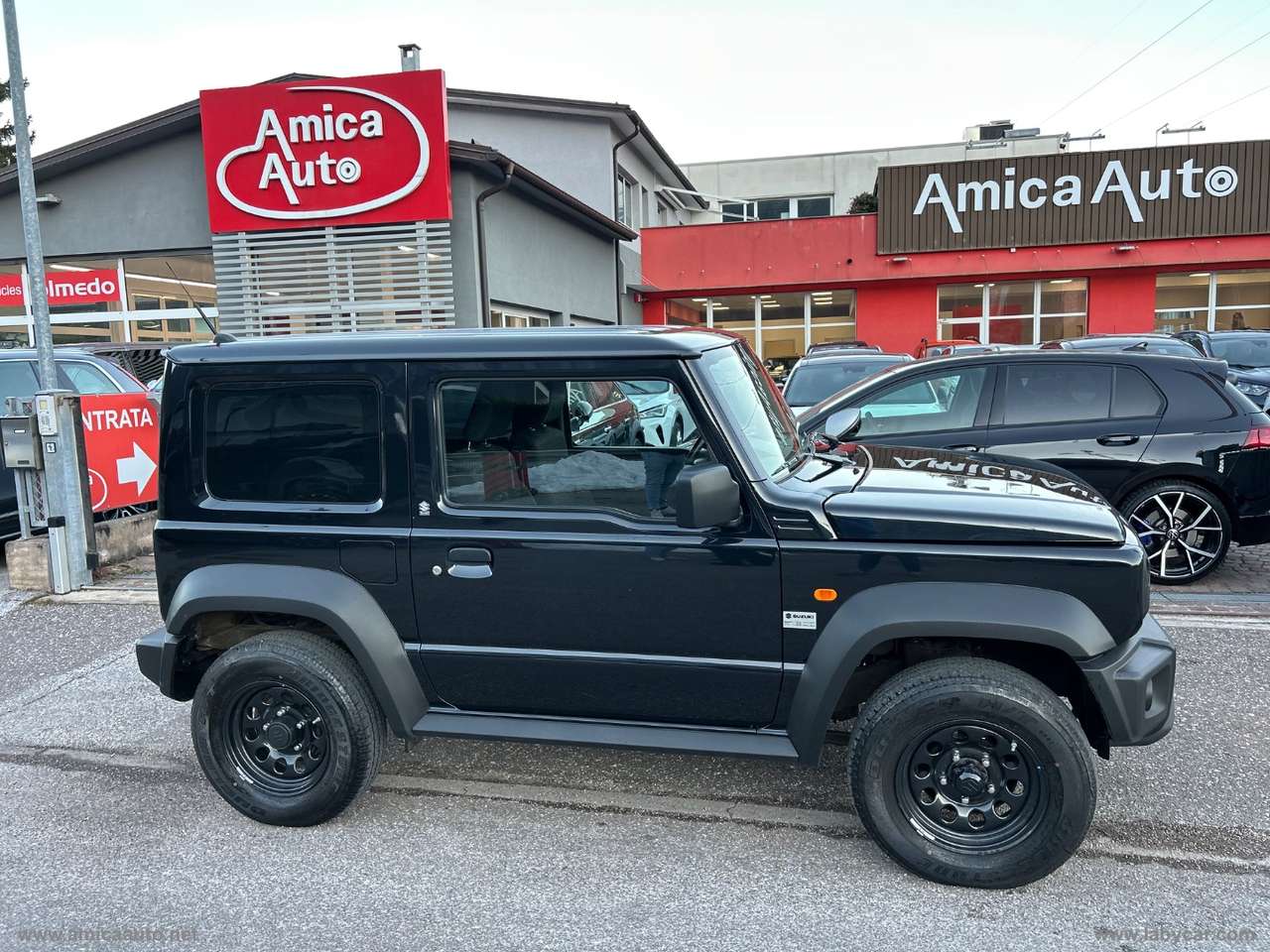 Suzuki Jimny 1.5 5MT PRO