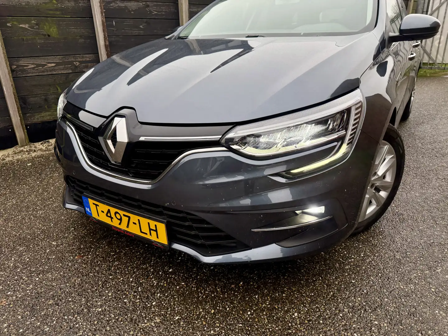 Renault Megane Estate 1.3 TCe 140 Equilibre BTW-auto Grau - 2