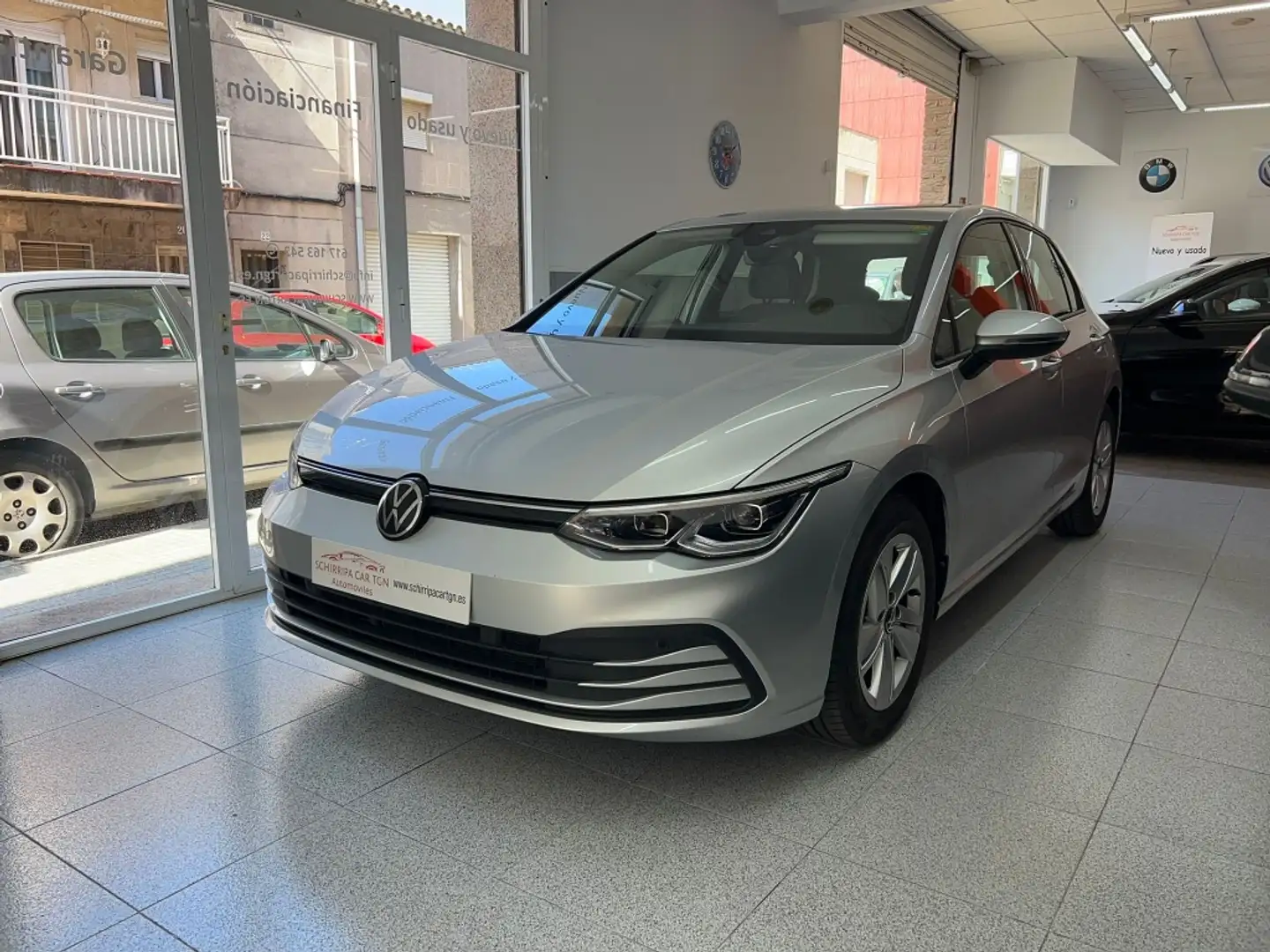 Volkswagen Golf 1.5 eTSI Life DSG 110kW Grijs - 1