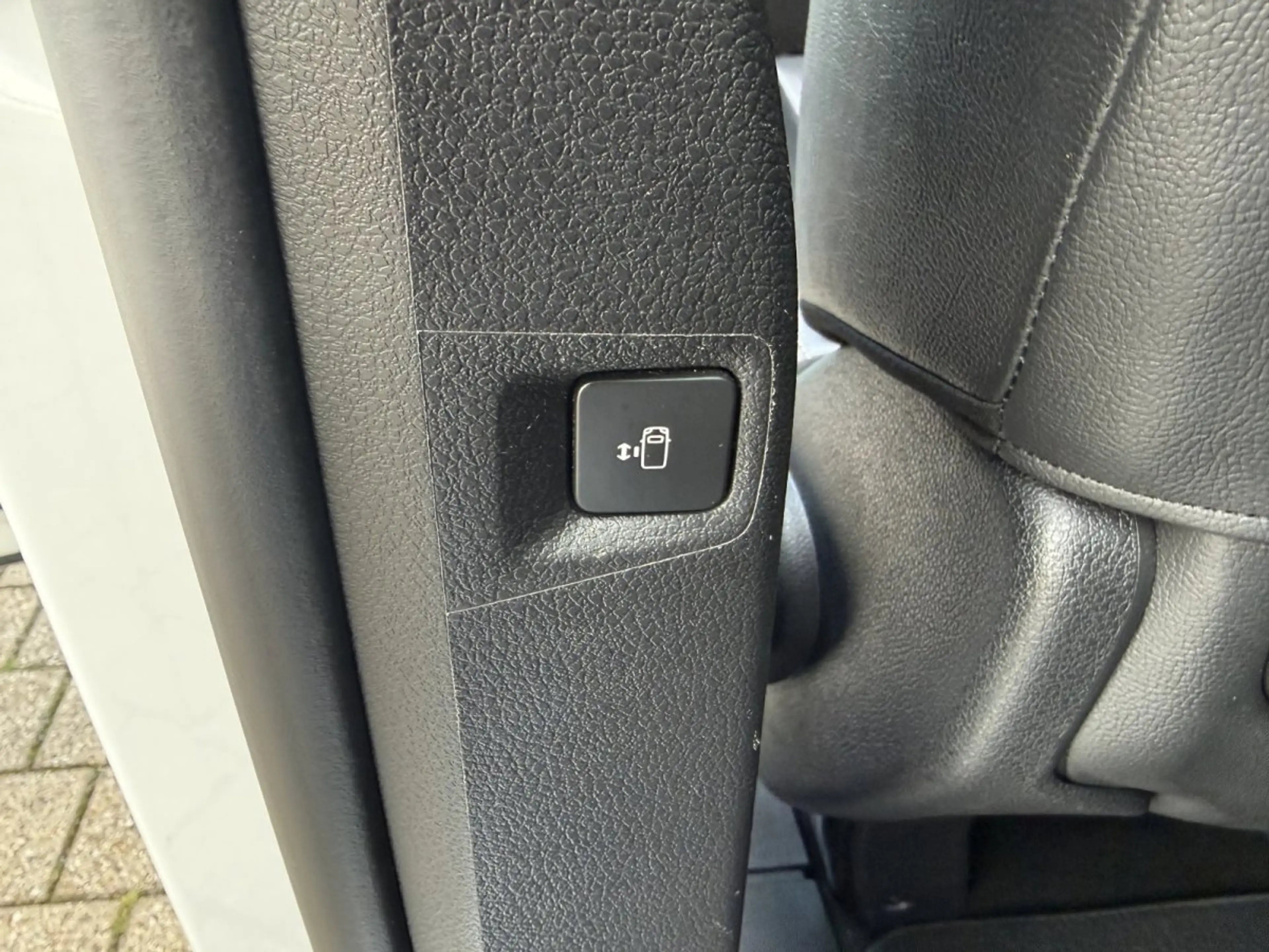 Opel Zafira Life 2,0d AT Elegance M*AHK*Leder*el.Türen*7-Siter*Sich — photo 12