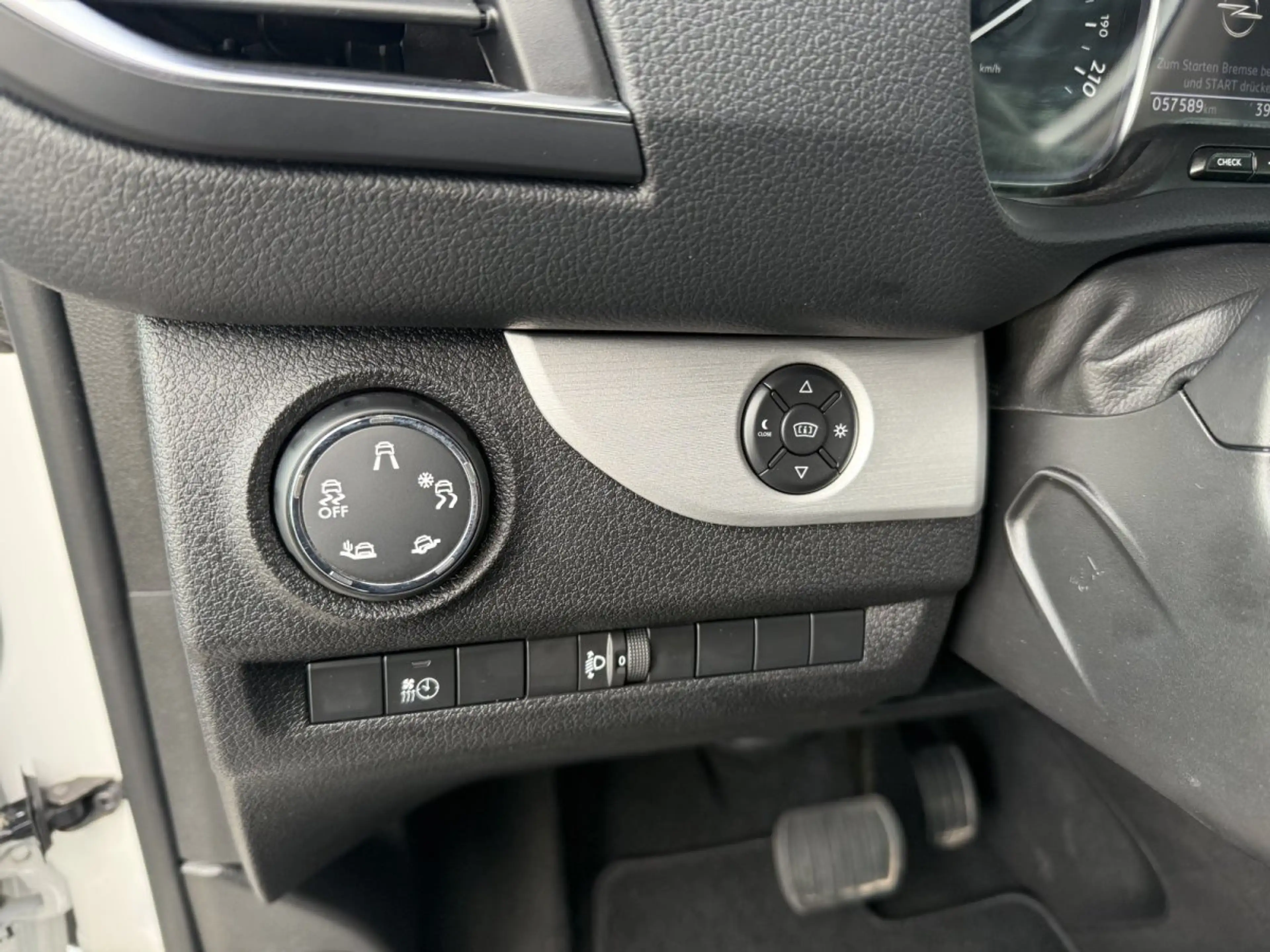 Opel Zafira Life 2,0d AT Elegance M*AHK*Leder*el.Türen*7-Siter*Sich — photo 7