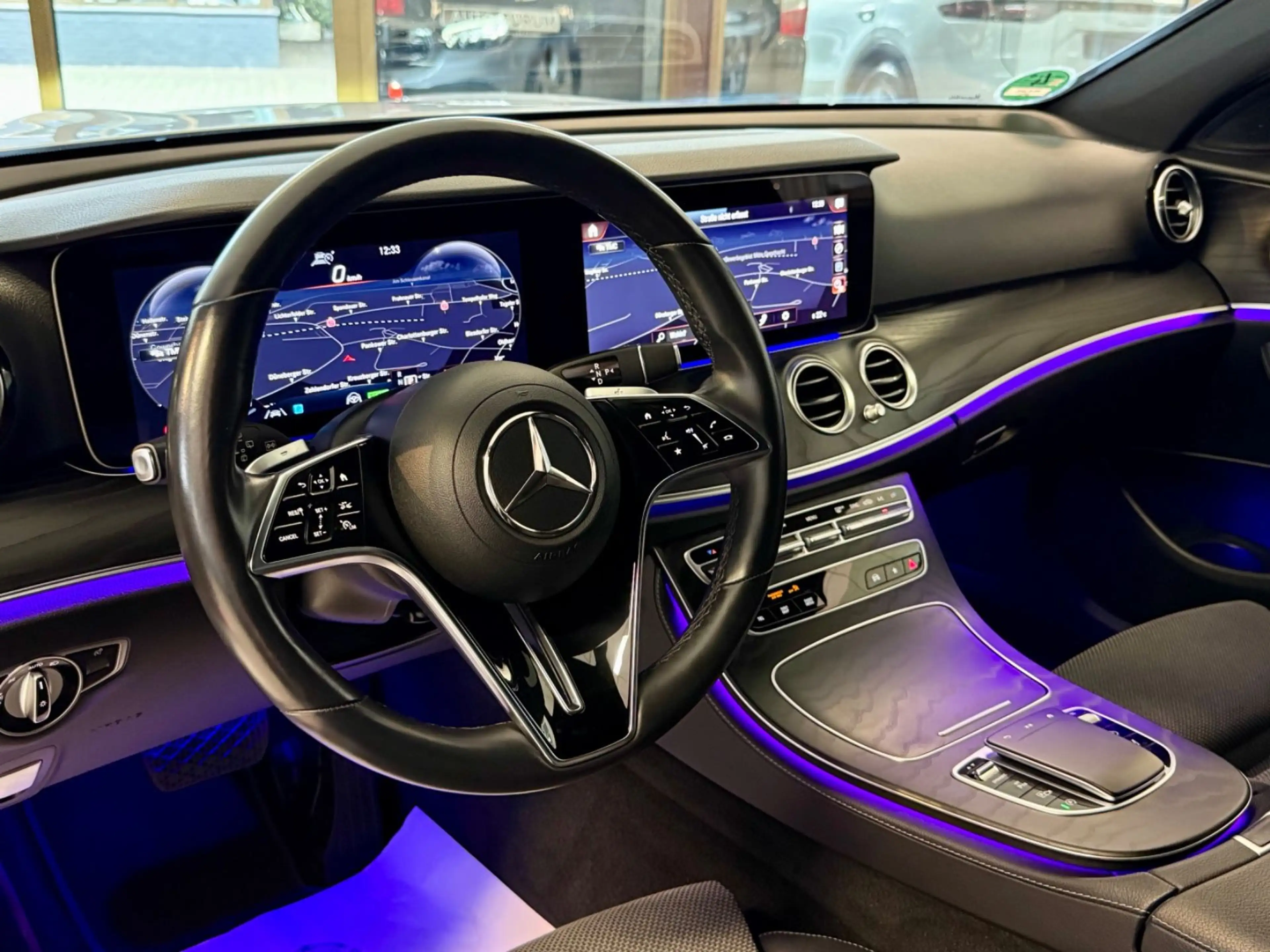 Mercedes-Benz E 220 d 4M WIDE LED VIRTUAL AMBIENTE CAM ACC SHZ — photo 15