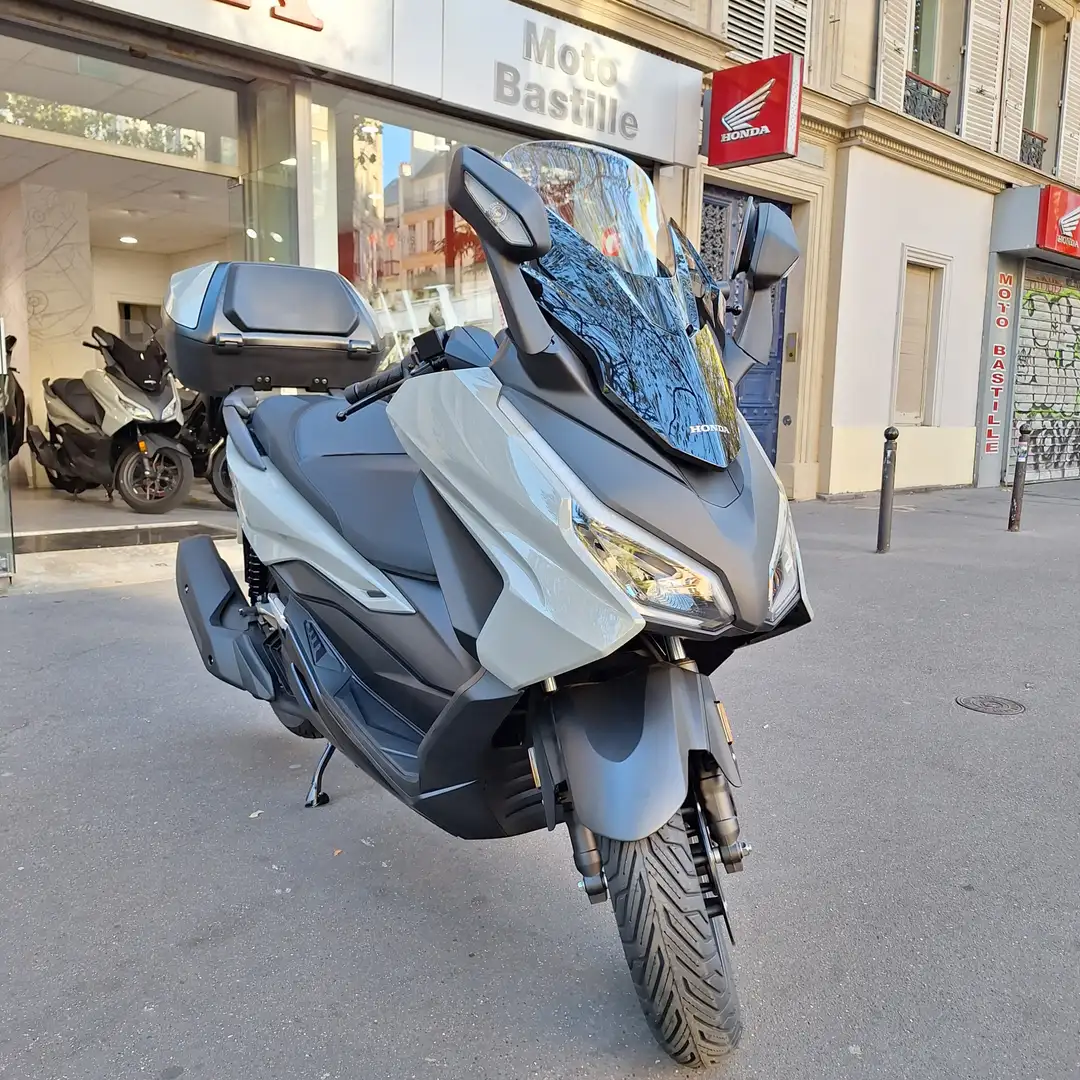 Honda Forza 125 Gris - 1