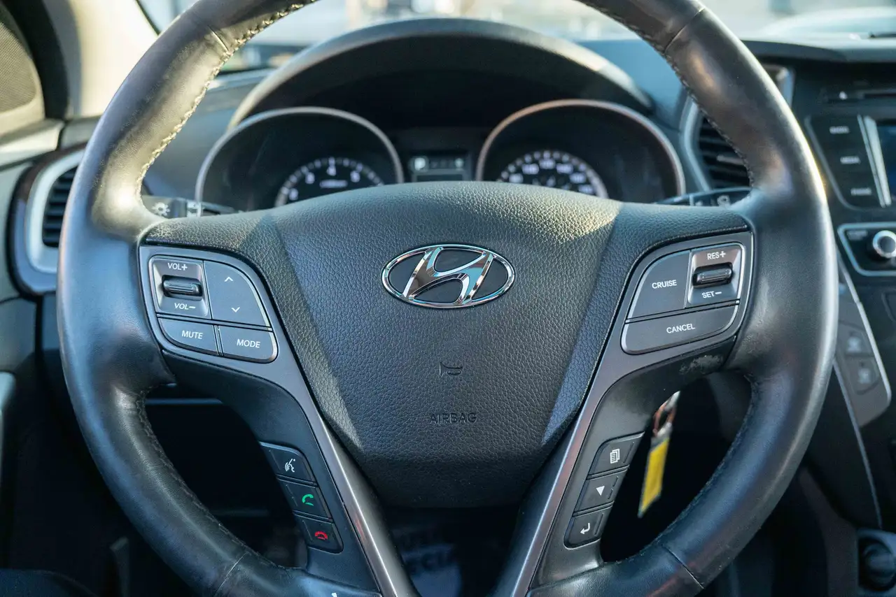 Hyundai SANTA FE снимка Hyundai SANTA FE