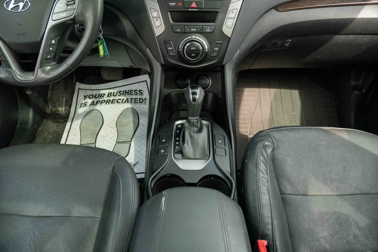 Hyundai SANTA FE снимка Hyundai SANTA FE