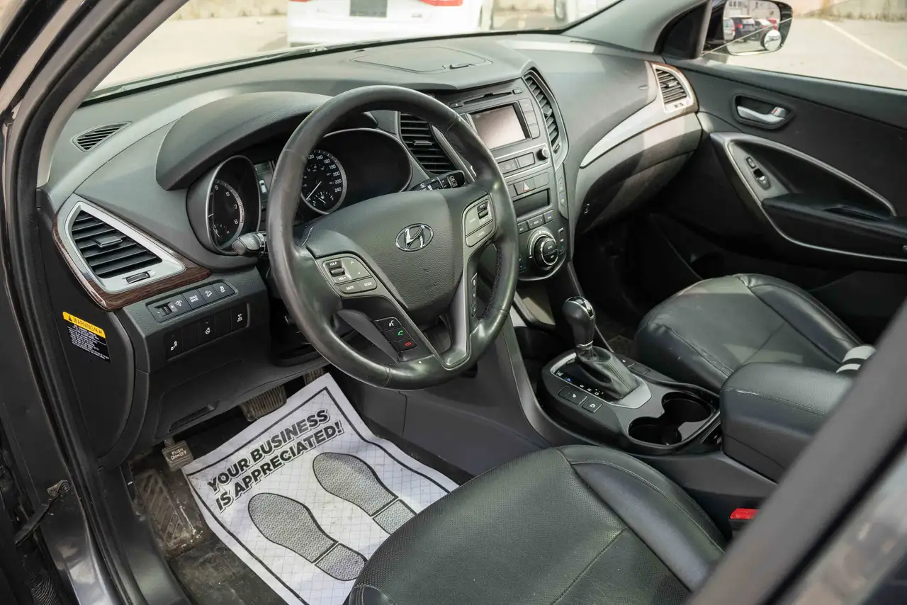 Hyundai SANTA FE снимка Hyundai SANTA FE