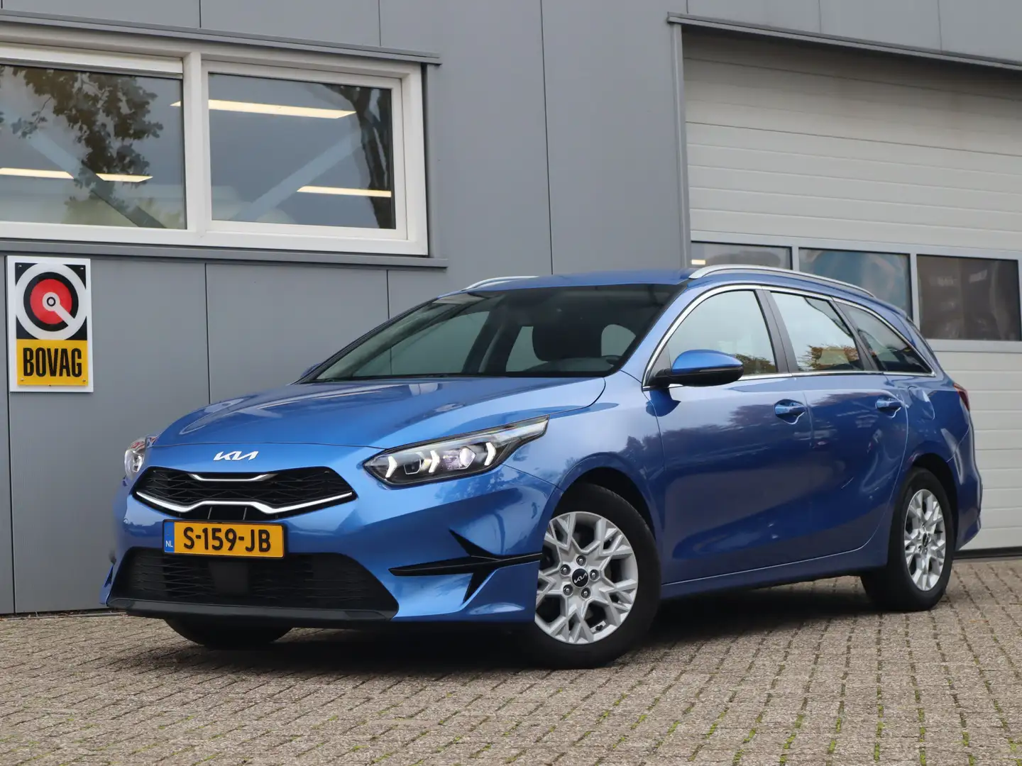 Kia Ceed SW / cee'd SW Sportswagon 1.5 T-GDi MHEV DynamicLine / Camera / Blauw - 1