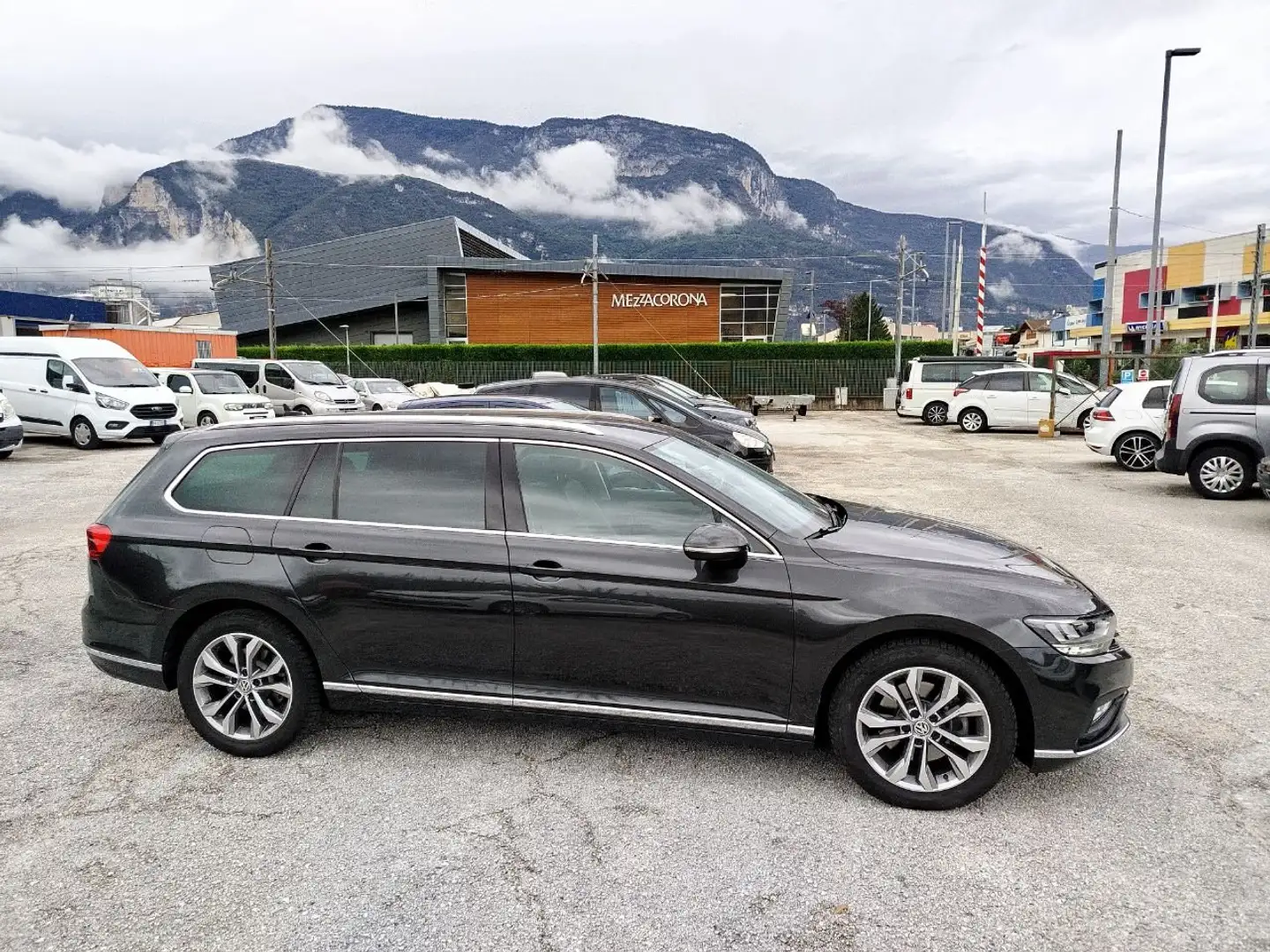 Volkswagen Passat Variant Passat Variant 2.0 tdi Executive 150cv dsg Gris - 1