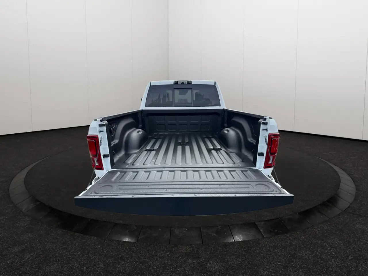 RAM 3500 снимка RAM 3500