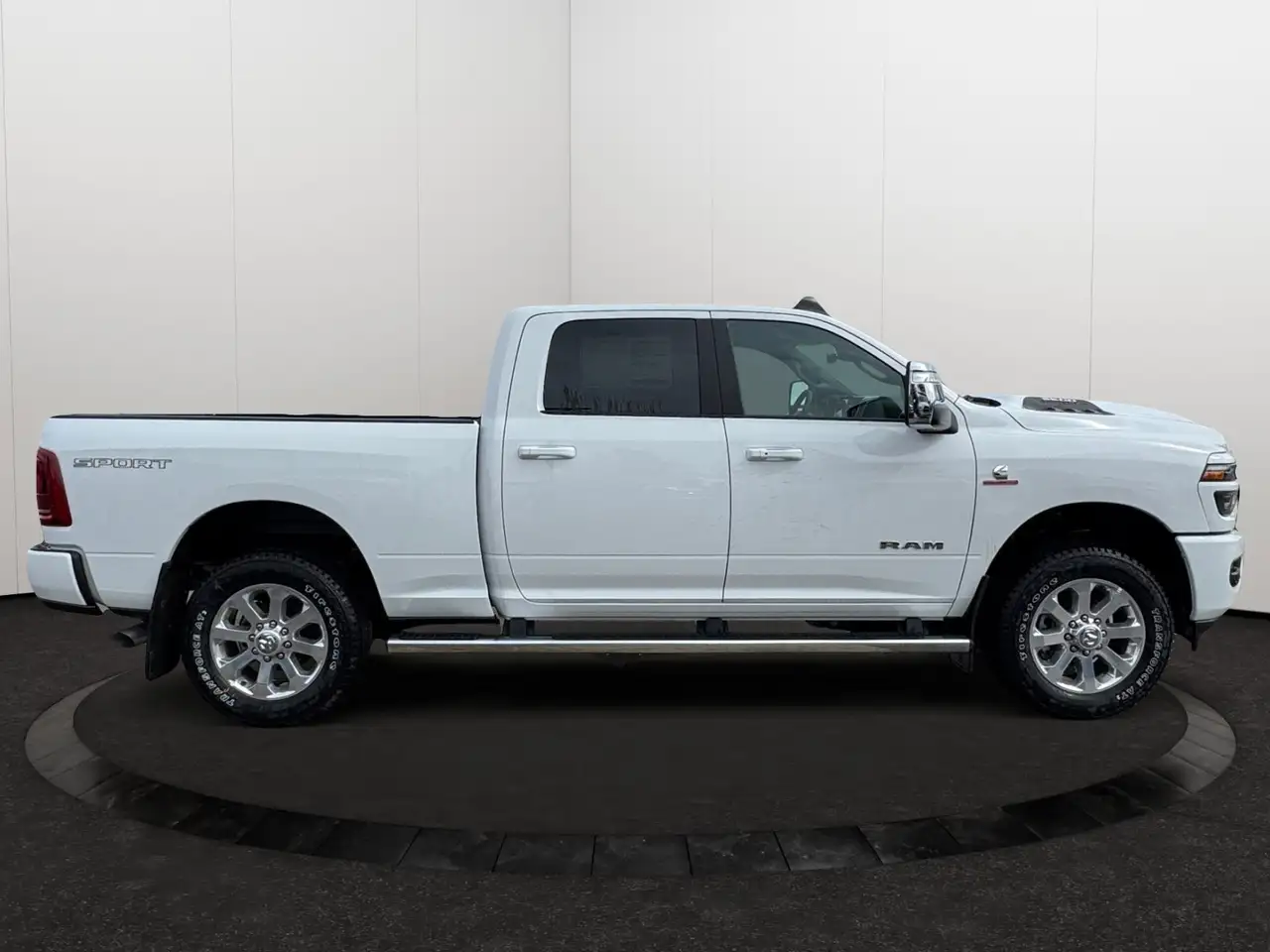 RAM 3500 снимка RAM 3500