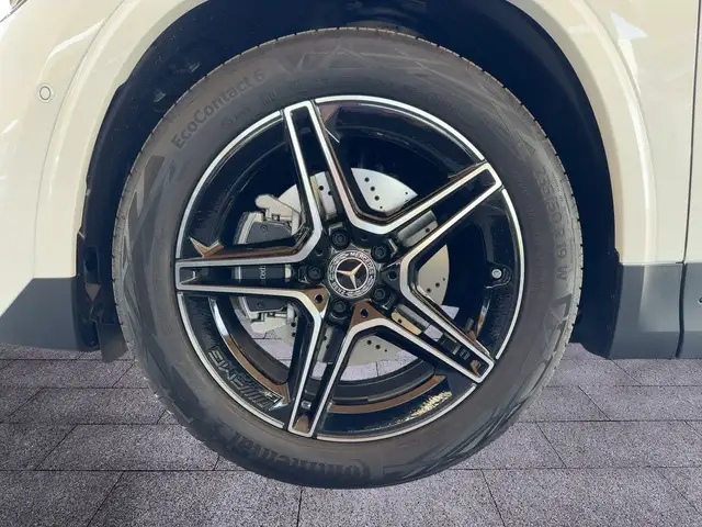 Mercedes-Benz GLA 200 d 4MATIC AMG-Line AHV LRHZG MBeam 360°Kam Ansicht 13