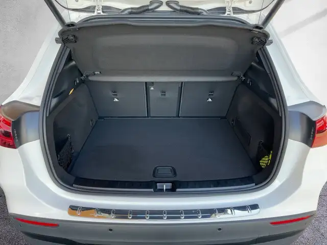 Mercedes-Benz GLA 200 d 4MATIC AMG-Line AHV LRHZG MBeam 360°Kam Ansicht 7