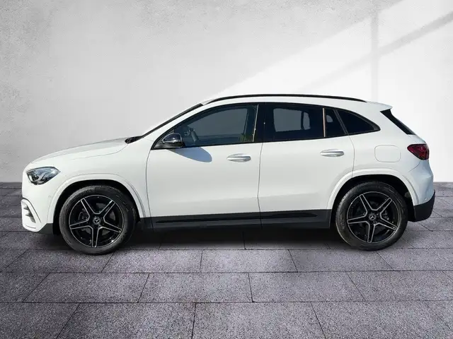 Mercedes-Benz GLA 200 d 4MATIC AMG-Line AHV LRHZG MBeam 360°Kam Ansicht 3