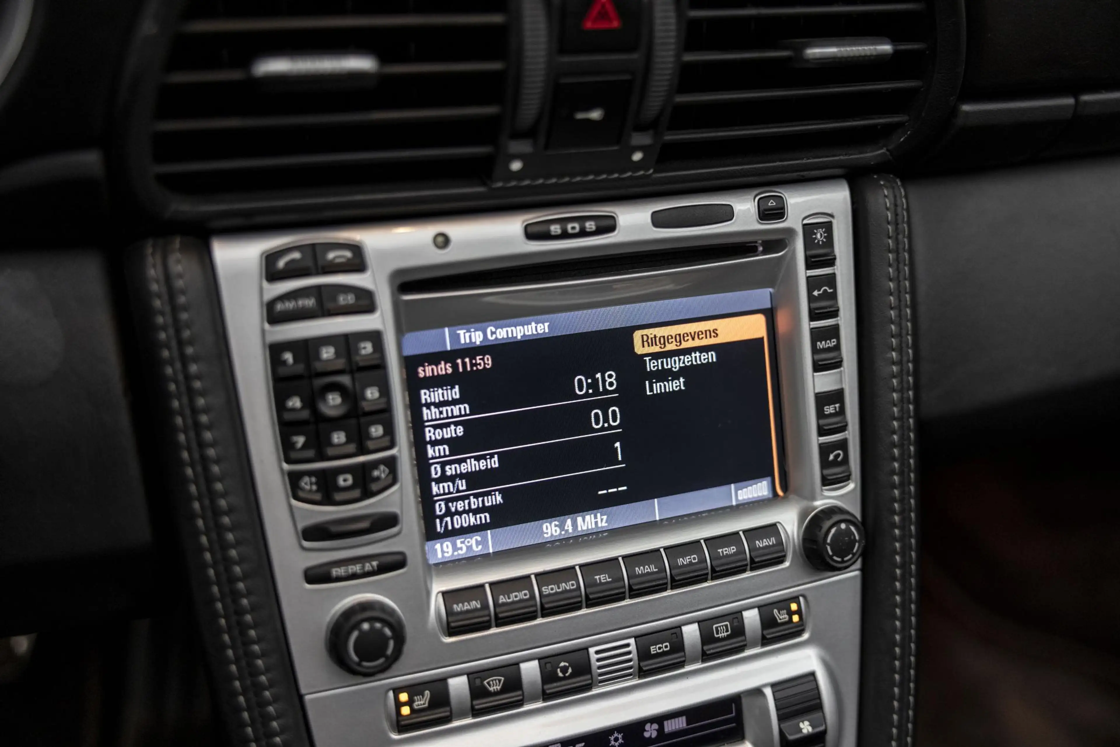 Porsche 997 997 - 3.8 CARRERA 4S CABRIO HANDBAK — photo 50