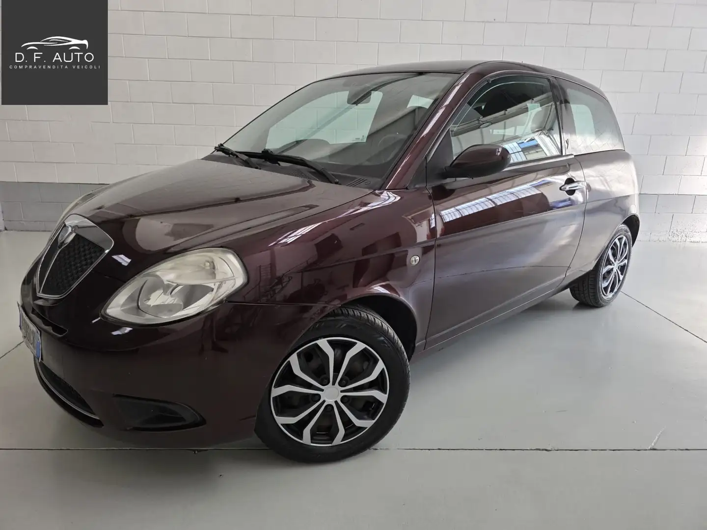 Lancia Ypsilon 1.2 Oro Lilla - 1