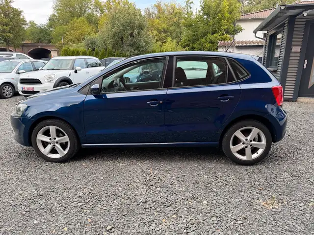 Volkswagen Polo view 3