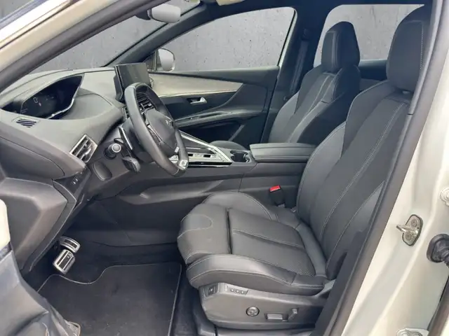 Peugeot 3008 view 9