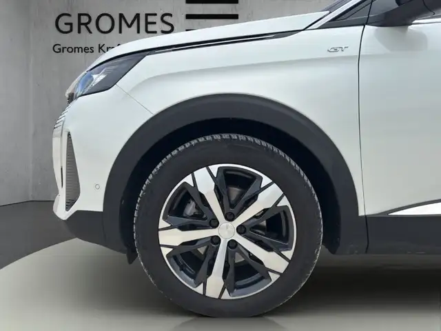 Peugeot 3008 view 11