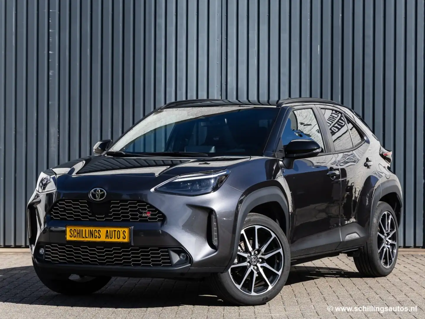 Toyota Yaris Cross 1.5 HYBRID GR SPORT Head-Up Panodak Airco-Ecc 16.0 Grijs - 1