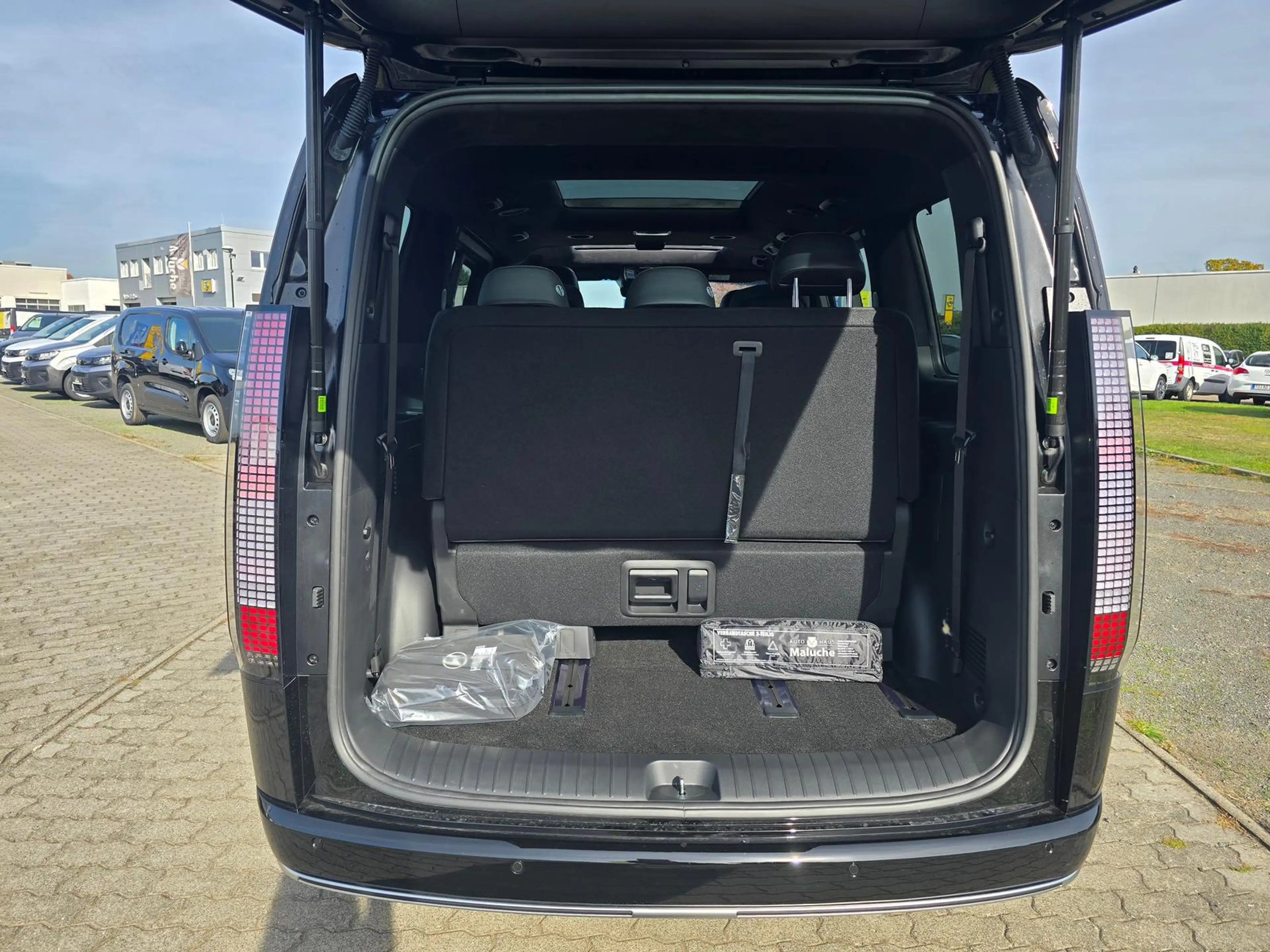 Hyundai STARIA EV 7-Sitzer Calligraphy 84kWh +Pano+Bose+ — photo 8