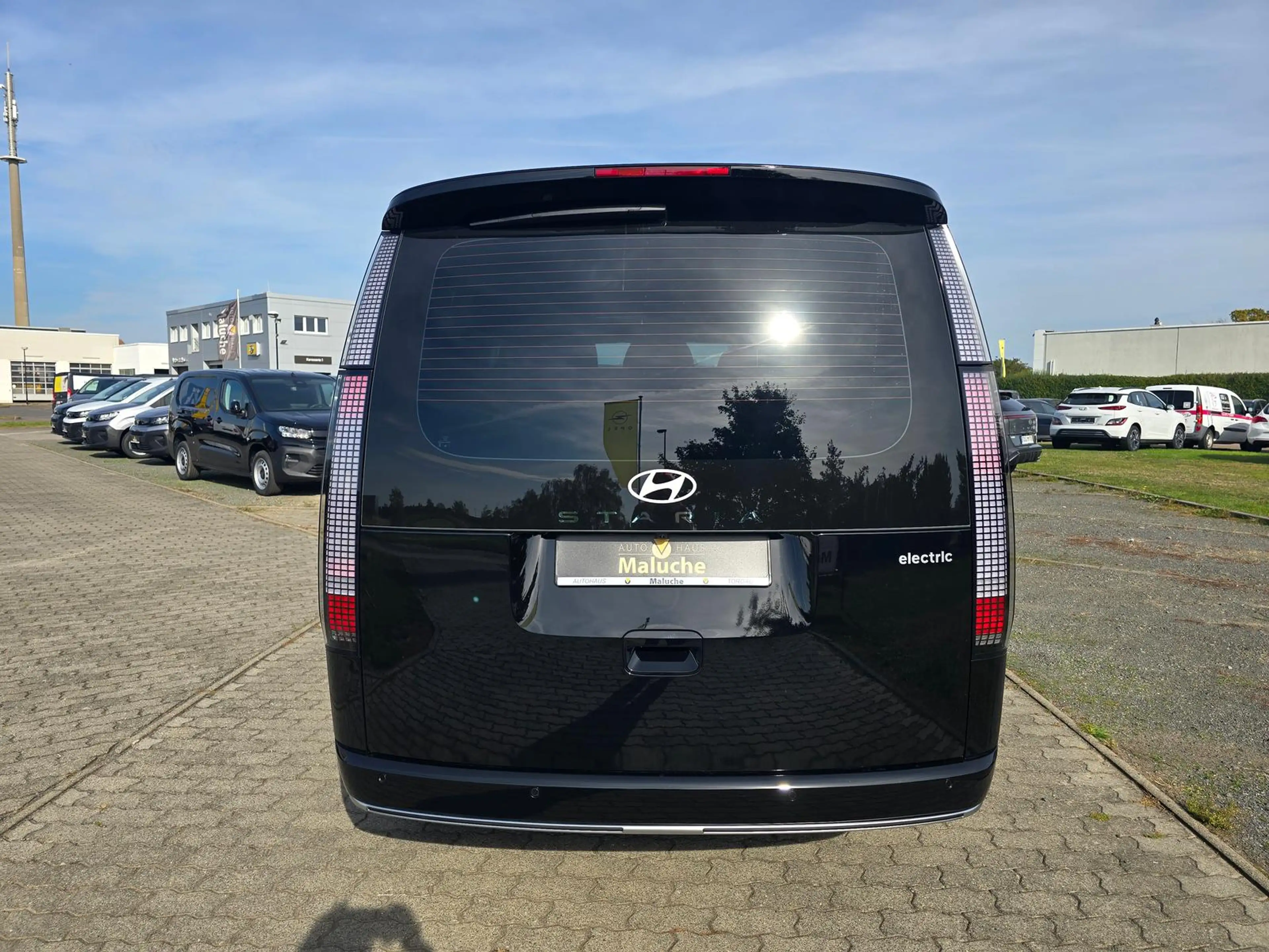 Hyundai STARIA EV 7-Sitzer Calligraphy 84kWh +Pano+Bose+ — photo 7