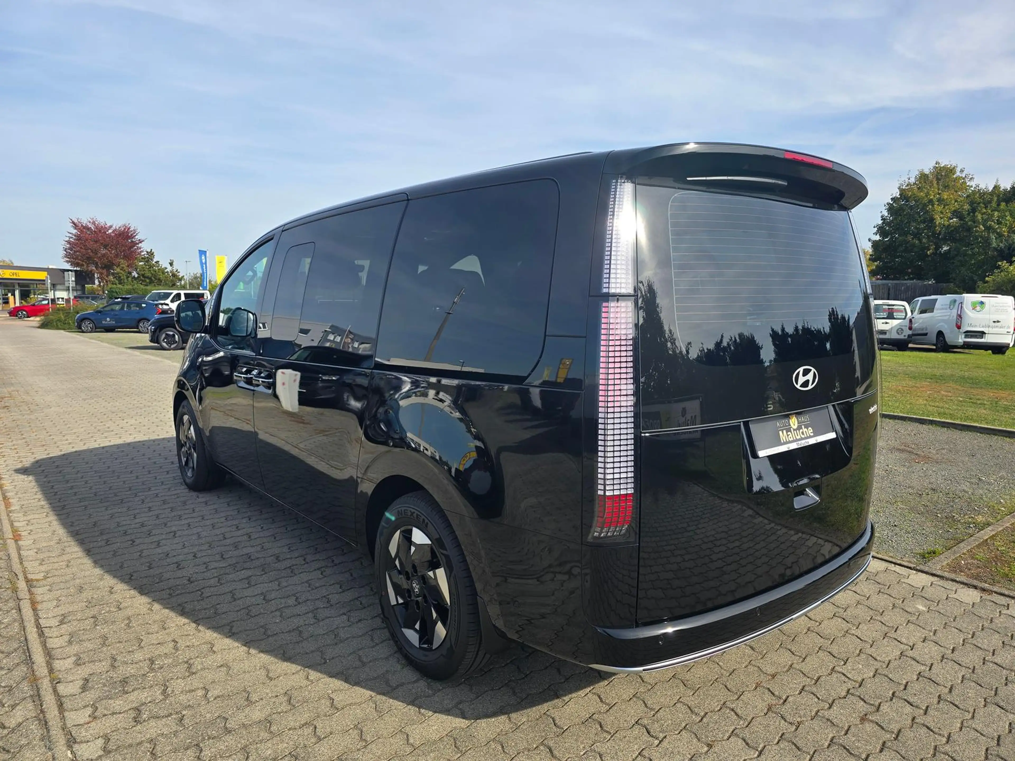 Hyundai STARIA EV 7-Sitzer Calligraphy 84kWh +Pano+Bose+ — photo 6
