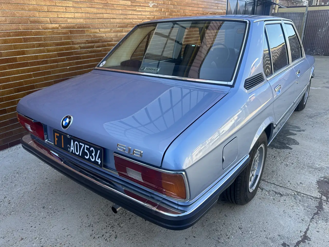 BMW 518 E12, foto 4