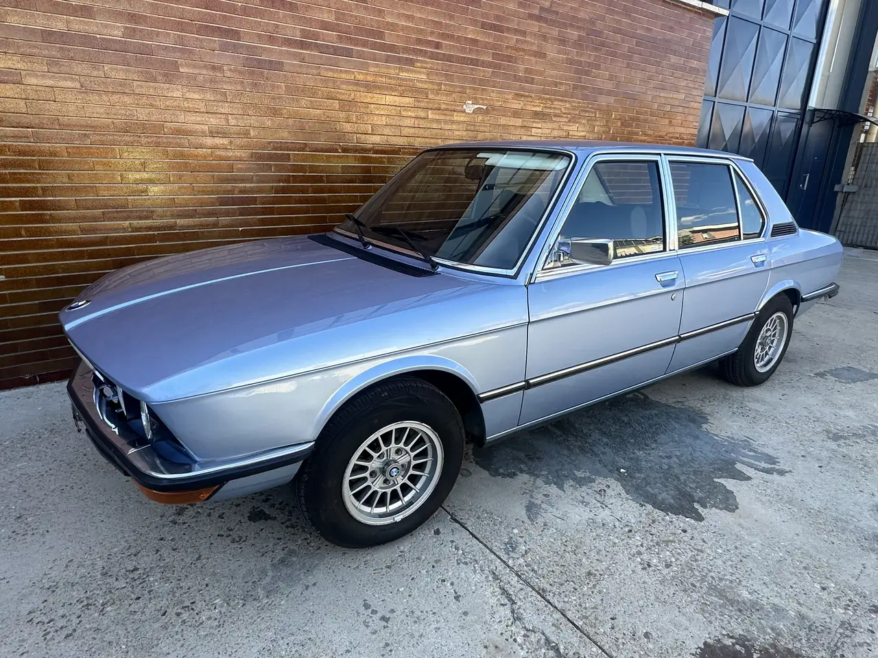 BMW 518 E12, foto 7
