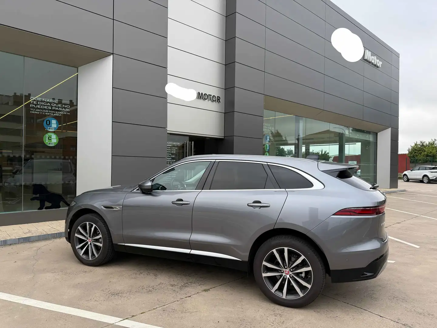 Jaguar F-Pace F-Pace 2.0D l4 MHEV Hibrido Aut.AWD163 Standard SE Gris - 1