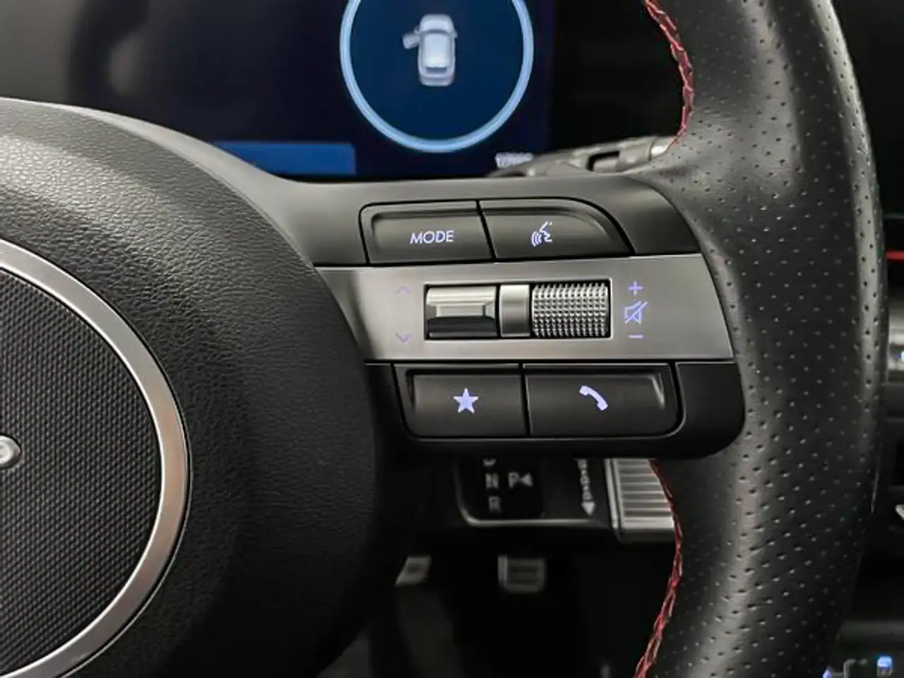 Hyundai KONA снимка Hyundai KONA