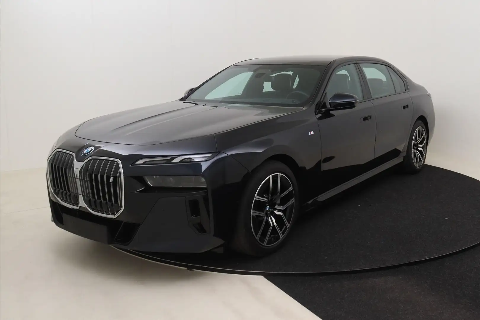 BMW i7 eDrive50 335 kW (455 PS), Automatik, Heckantrieb Noir - 1