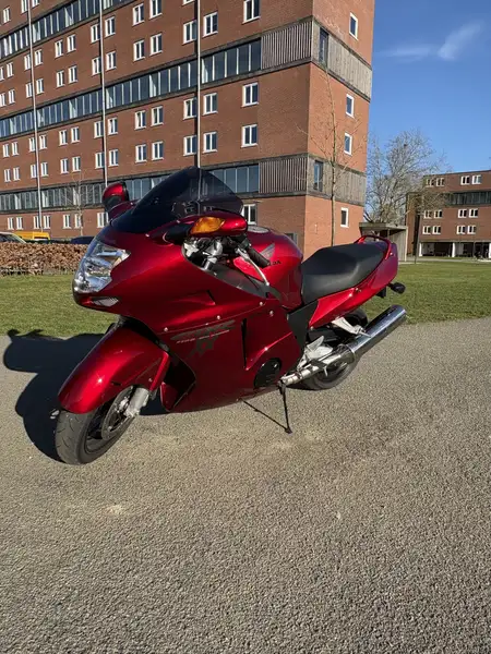 Honda CBR 1100 - foto 6